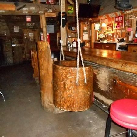 Мотель The Jack Saloon Лоло Номер фото